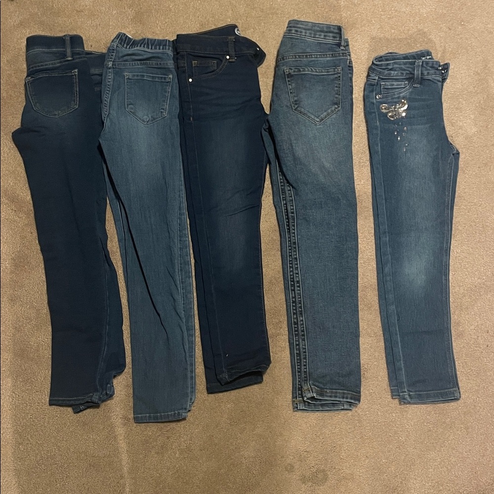 5 pairs of girls size 7 Blue Jeans